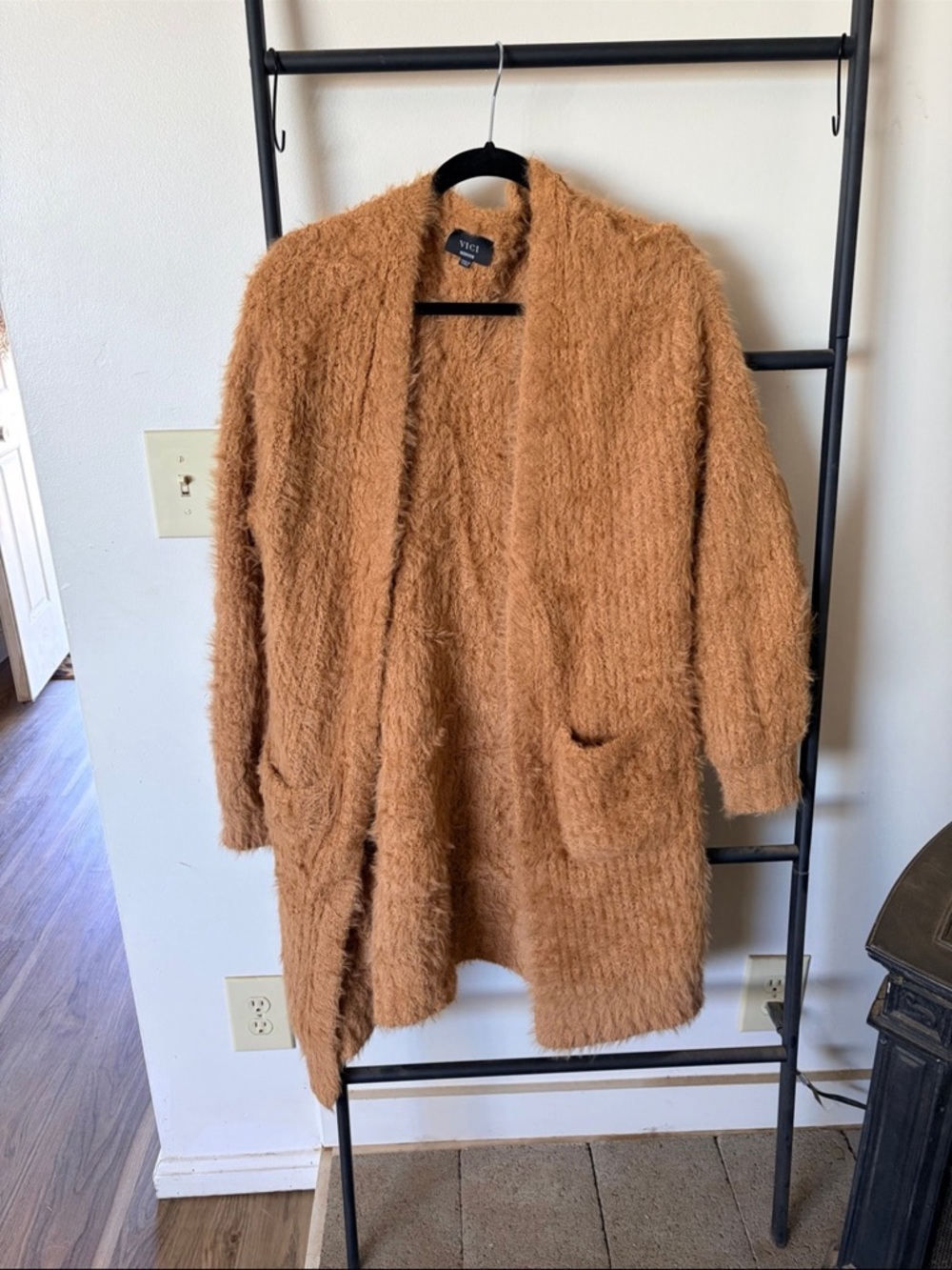 Vici Fuzzy Open-Front Cardigan in Camel Brown